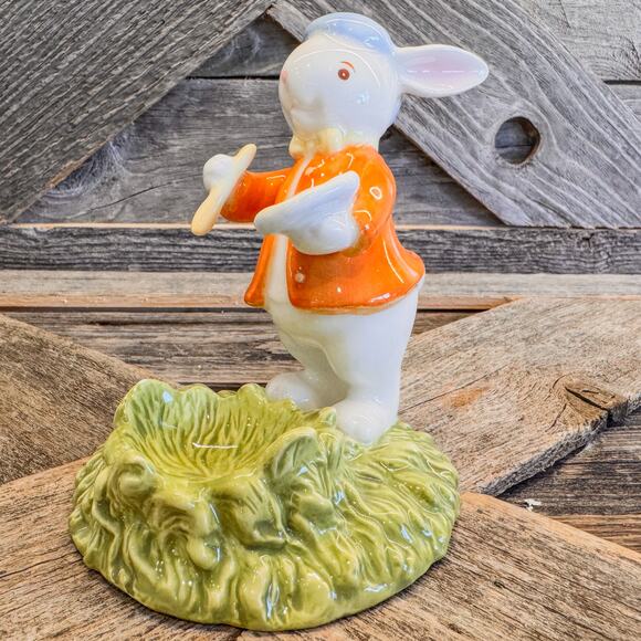 2005 Ceramic Easter Bunny Artist Egg Holder Figurine, Target Brand - Picture 3 of 8